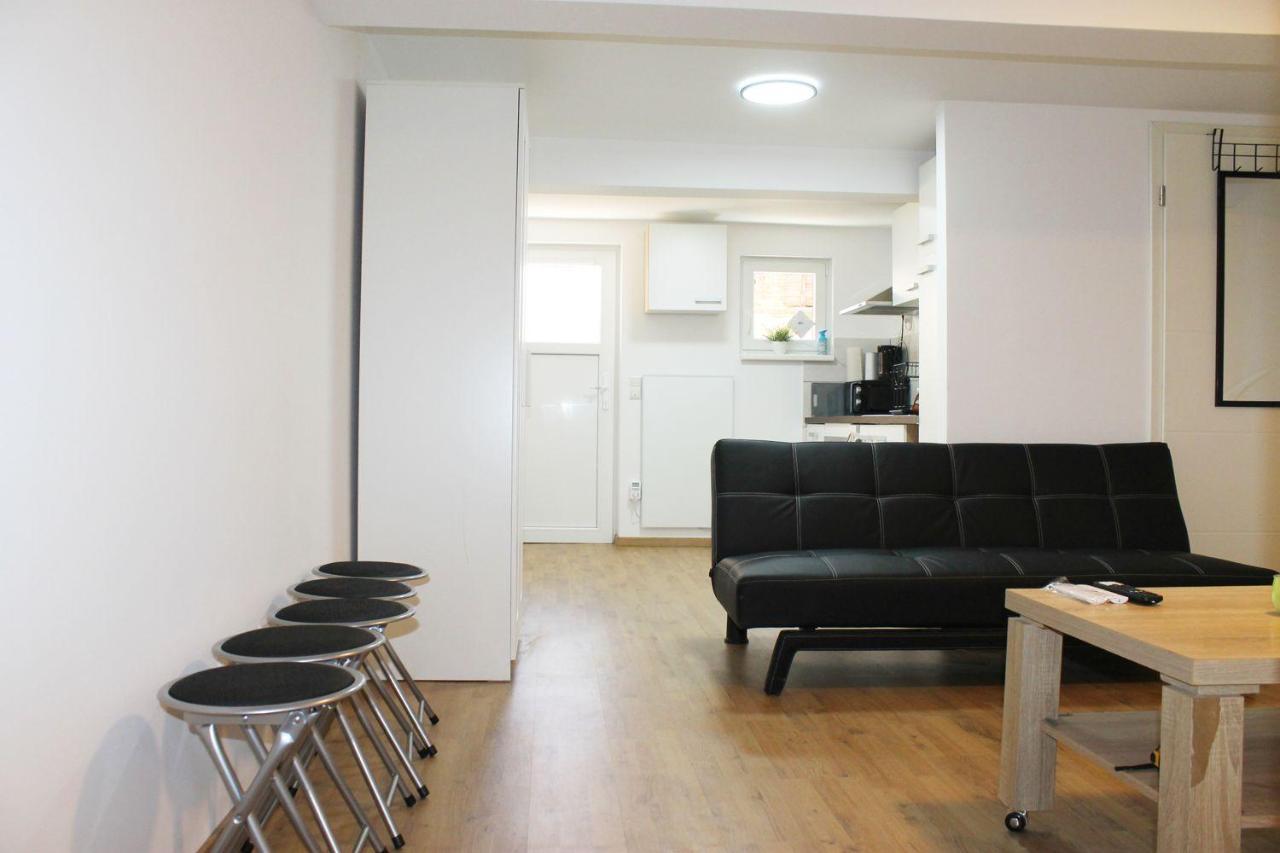 Ruhig Gelegenes Apartment Файинген-ан-дер-Энц Экстерьер фото